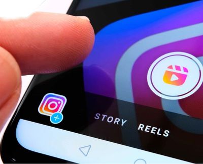 Hướng Dẫn Chia Sẻ Story Instagram Lên Story Facebook Nhanh Chóng Và Đơn Giản